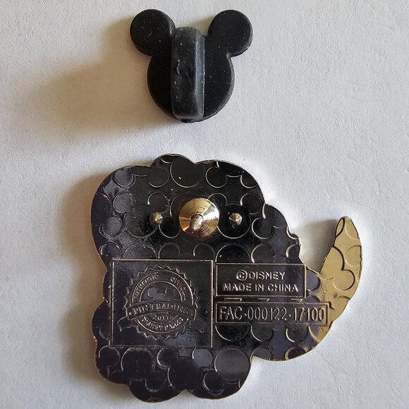 DISNEY Pin Trading ~ Disney Starter Set ~ Stitch ~ 2017 - Picture 6 of 11